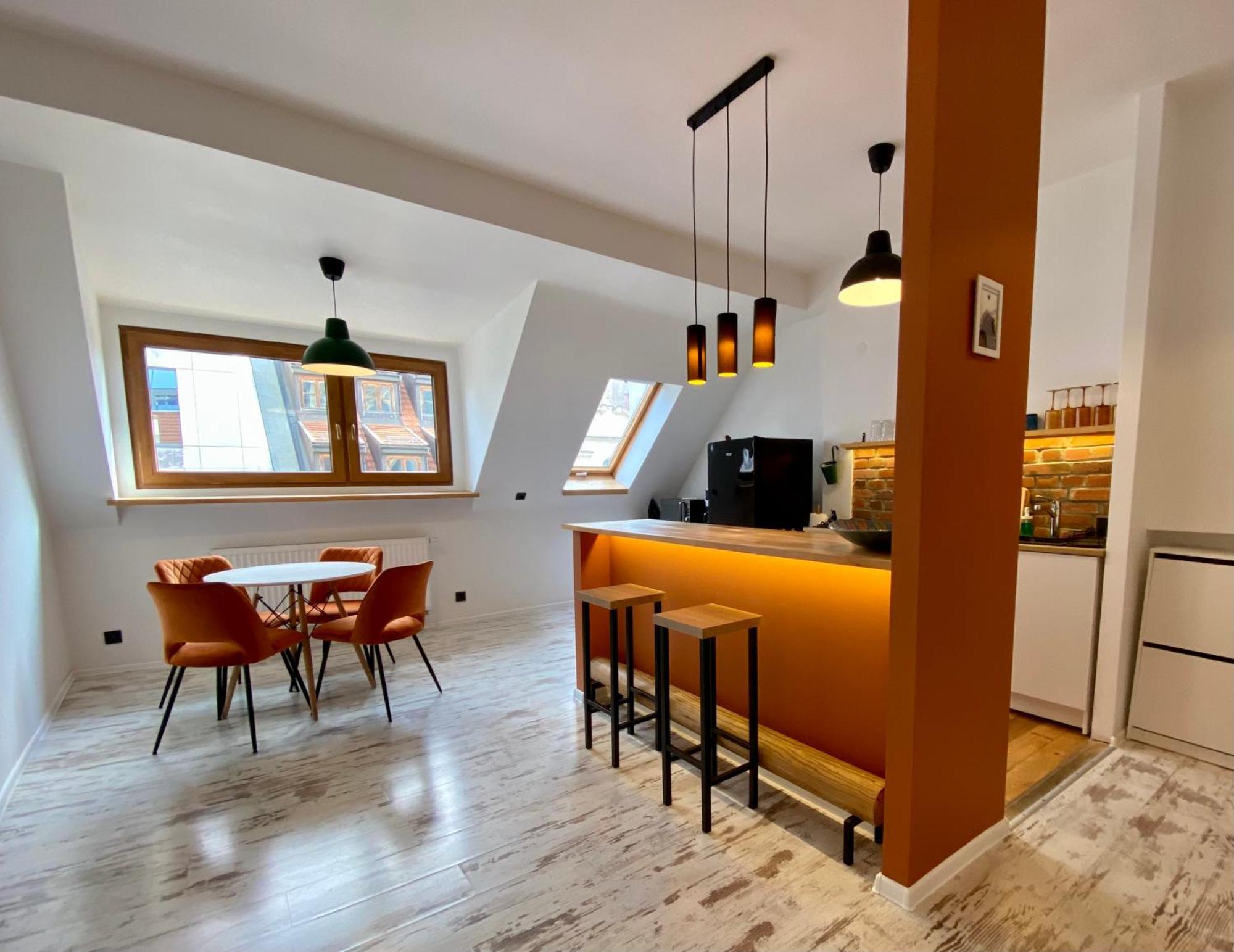 93 M2 Rynek Kino Na Dachu Self Check-In Apartment Wroclaw Exterior photo